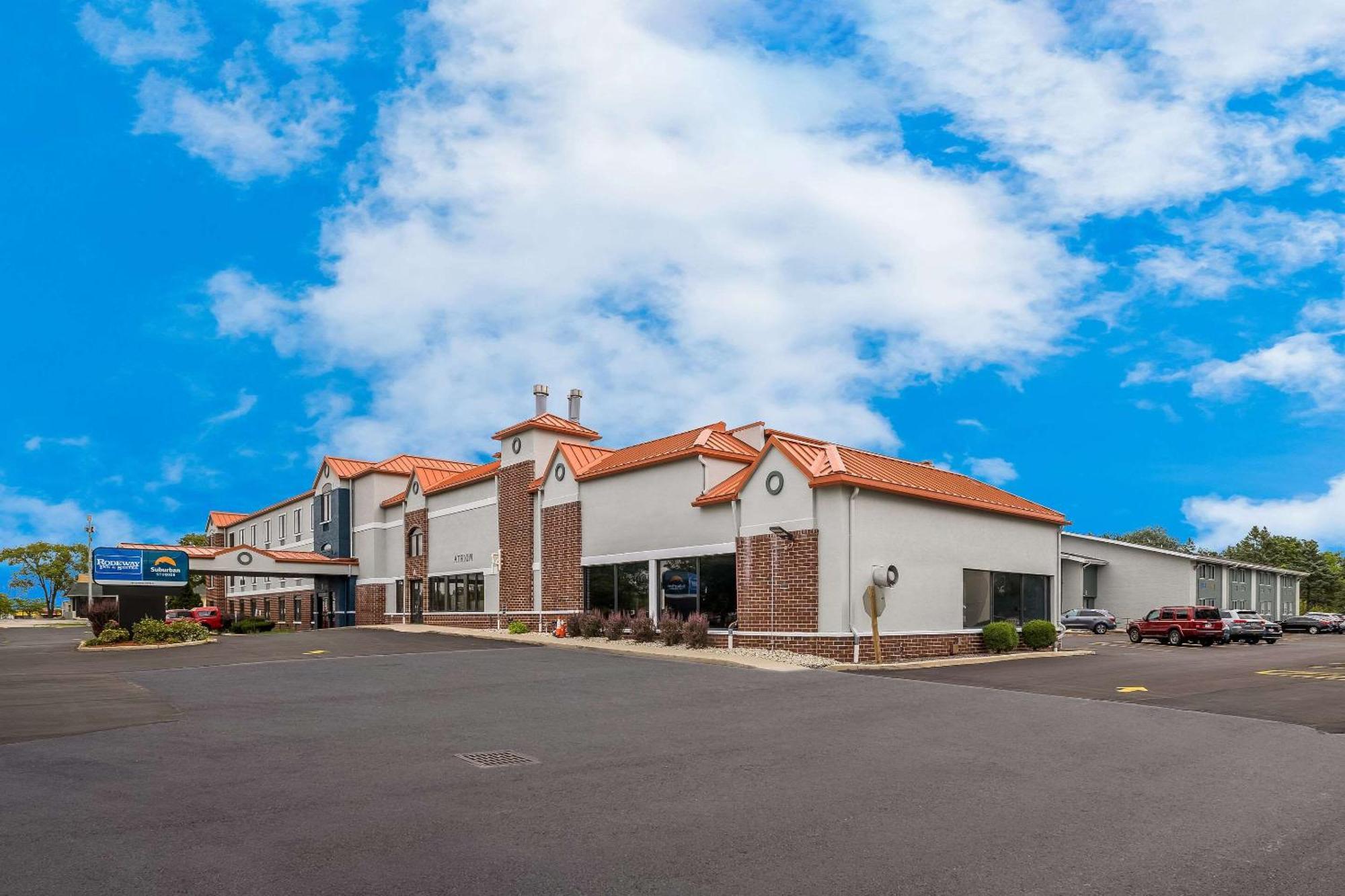 Suburban Studios Milwaukee Airport Exterior foto